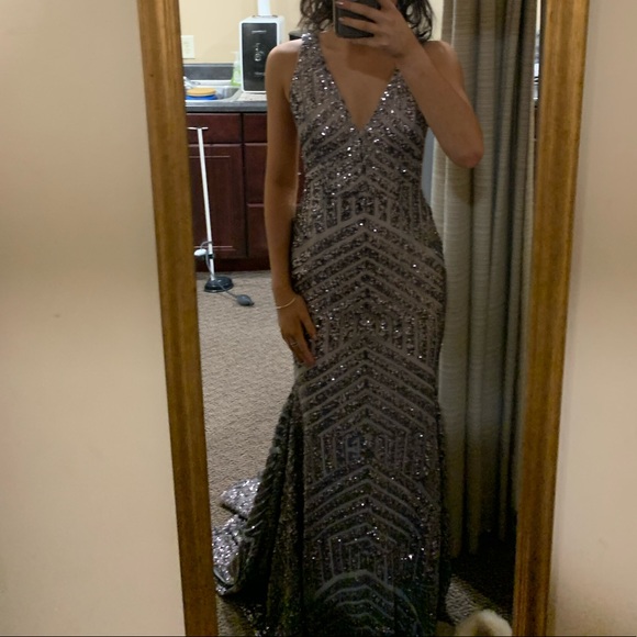 Jovani Prom/Pageant Dress Grey/Silver Sequins Size 2 - Picture 1 of 5